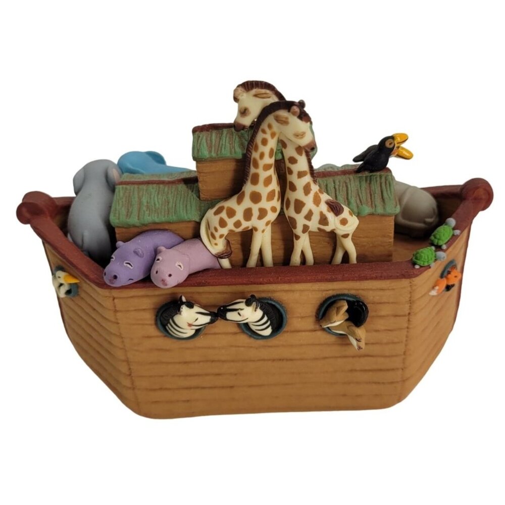 Hallmark Keepsake Ornament Noah's Ark Ornament 2005